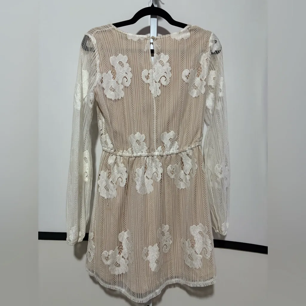 Lovers + Friends White Floral Long Sleeve Dress - Image 4
