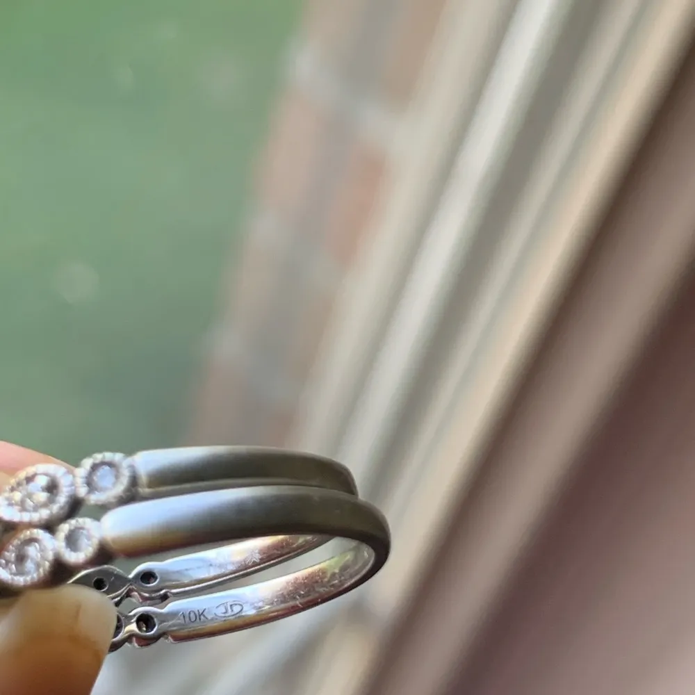 10kt White Gold Engagement/Wedding Ring Set - Image 2