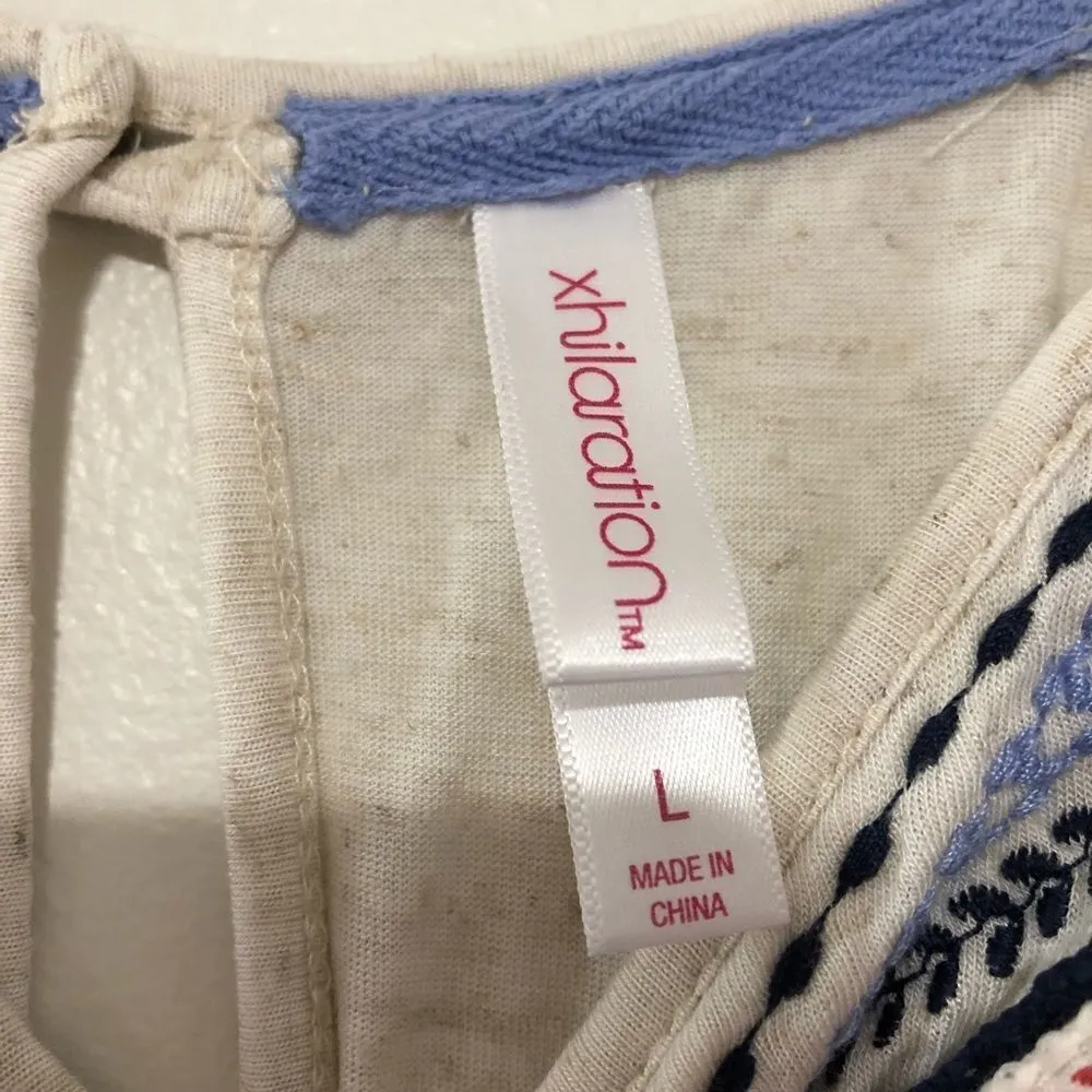 Xhilaration embroidered sleeveless top - Image 4