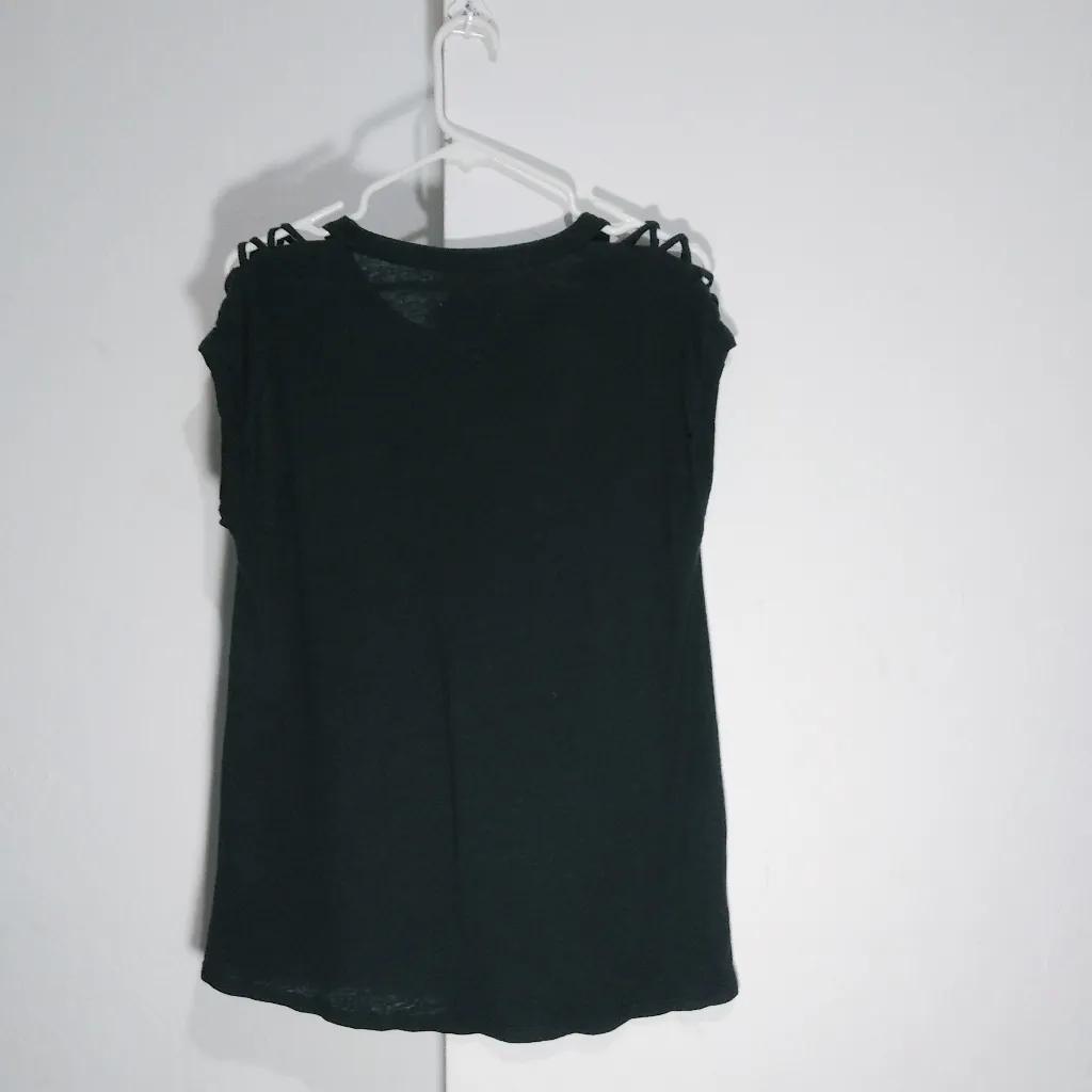 Chaser knit top 
Good pre owned condition - Image 4