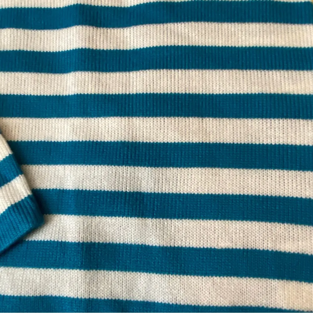 Sag Harbir Women’s Blue And White Striped Sweater Size L - Image 2