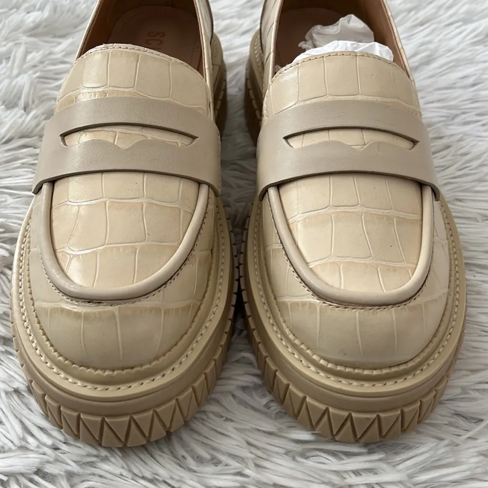 SCHUTZ Viola Crocodile-Embossed Leather Flat Loafers in Eggshell size 7.5B - Image 6