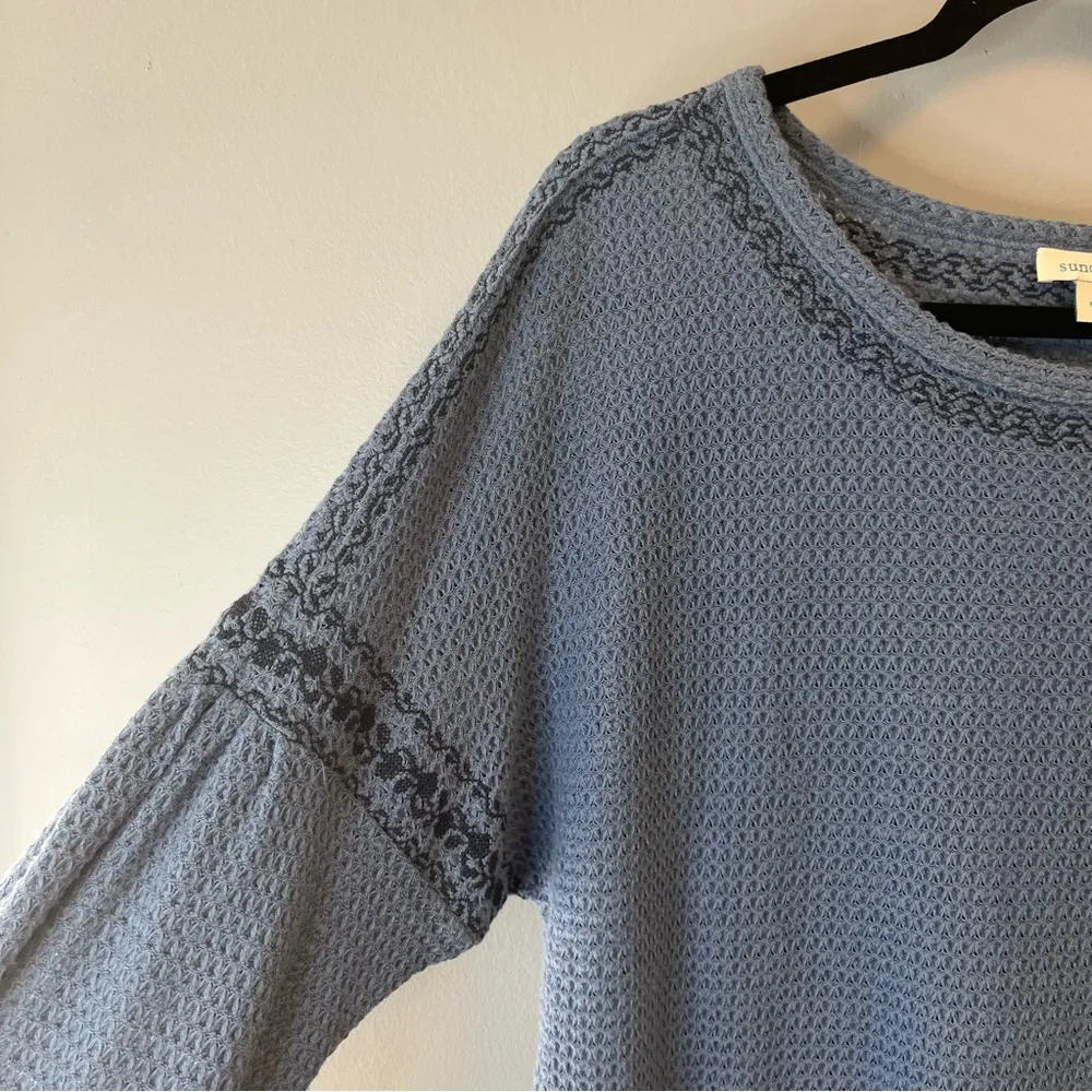Sundance Top Lila Embroidered Waffle Top Blouse in Blue Sz L EUC Nordic Style - Image 4