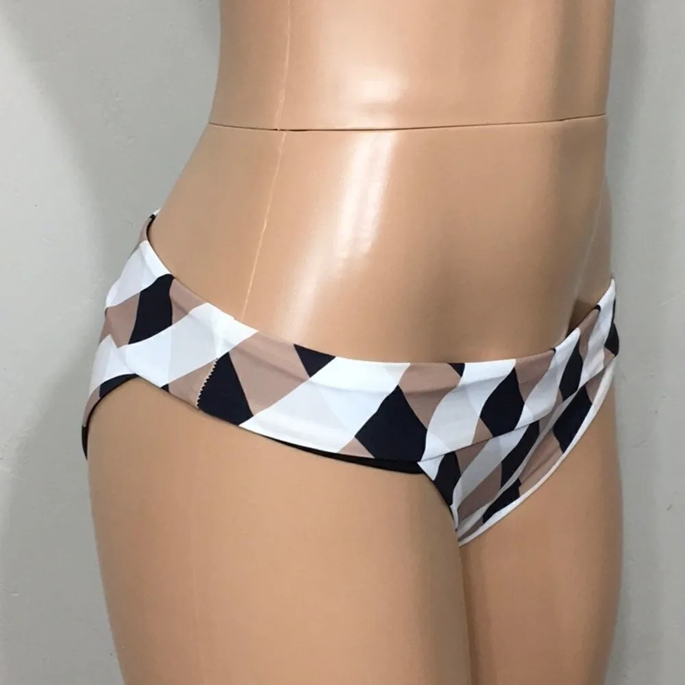 Vicious Young Babes diamond checkered bottoms. Black Size M - Image 4