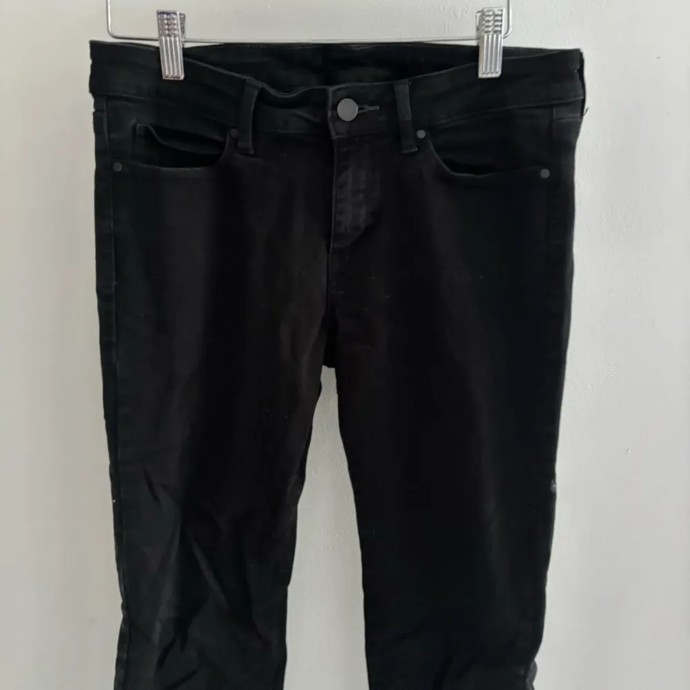 Uniqlo Classic Skinny Ultra Stretch Ankle Tapered Black Jeans Size 28 - Image 7
