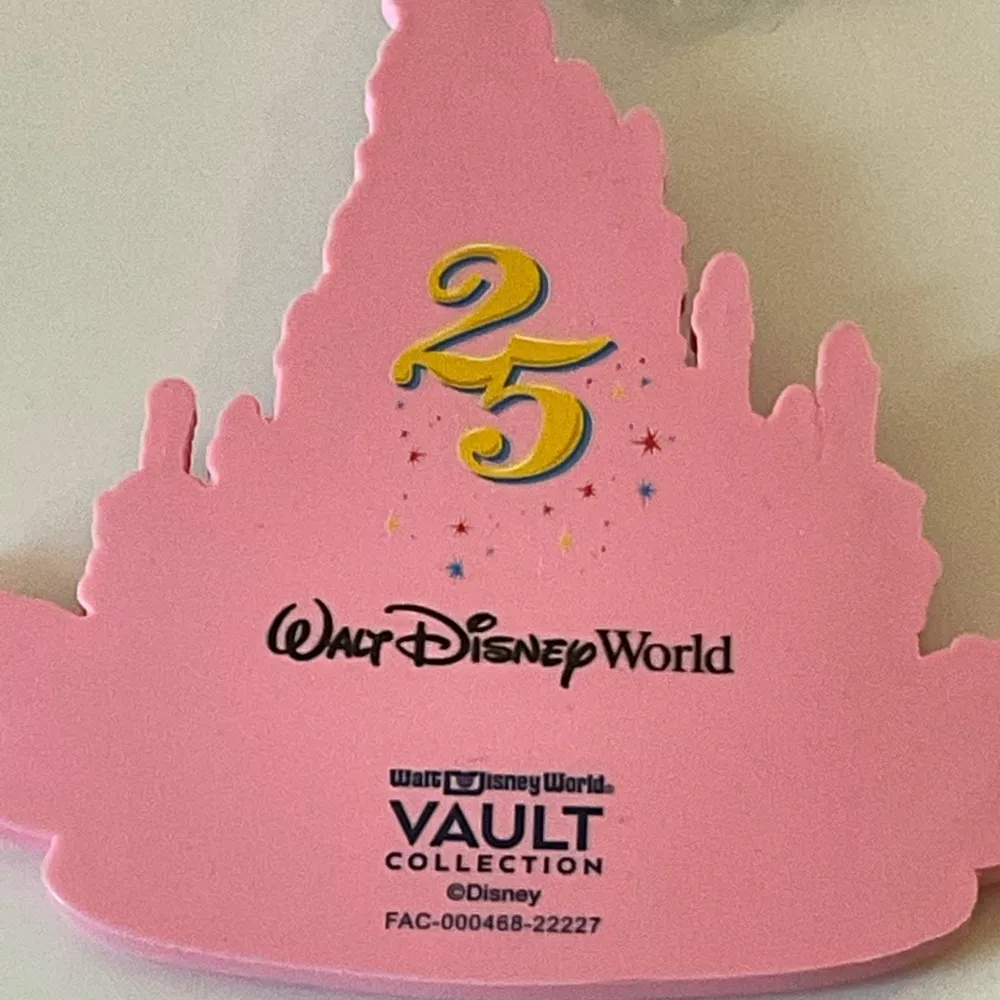 Disney World 25th Anniversary Vault Collection Keychain/Bag charm 5 1/4” tall. - Image 2