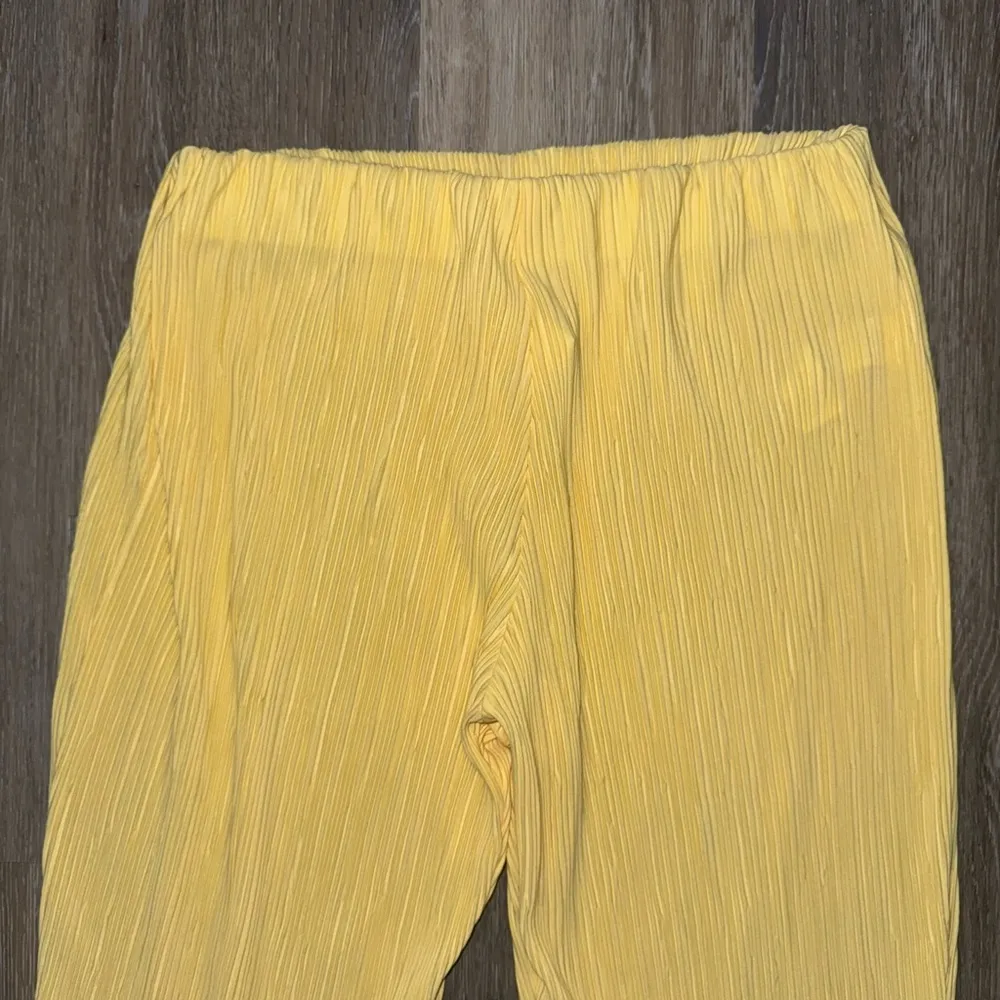 Zara Yellow Wide Leg Pants - Size Large - Image 2