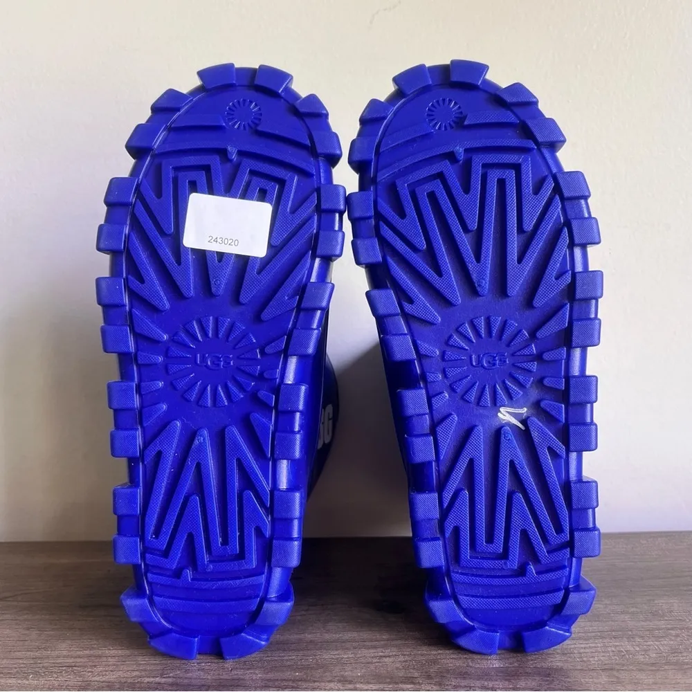 UGG Classic Brella Mini Women's Water Repellant Boot Size 8 SKU#243020 - Image 12