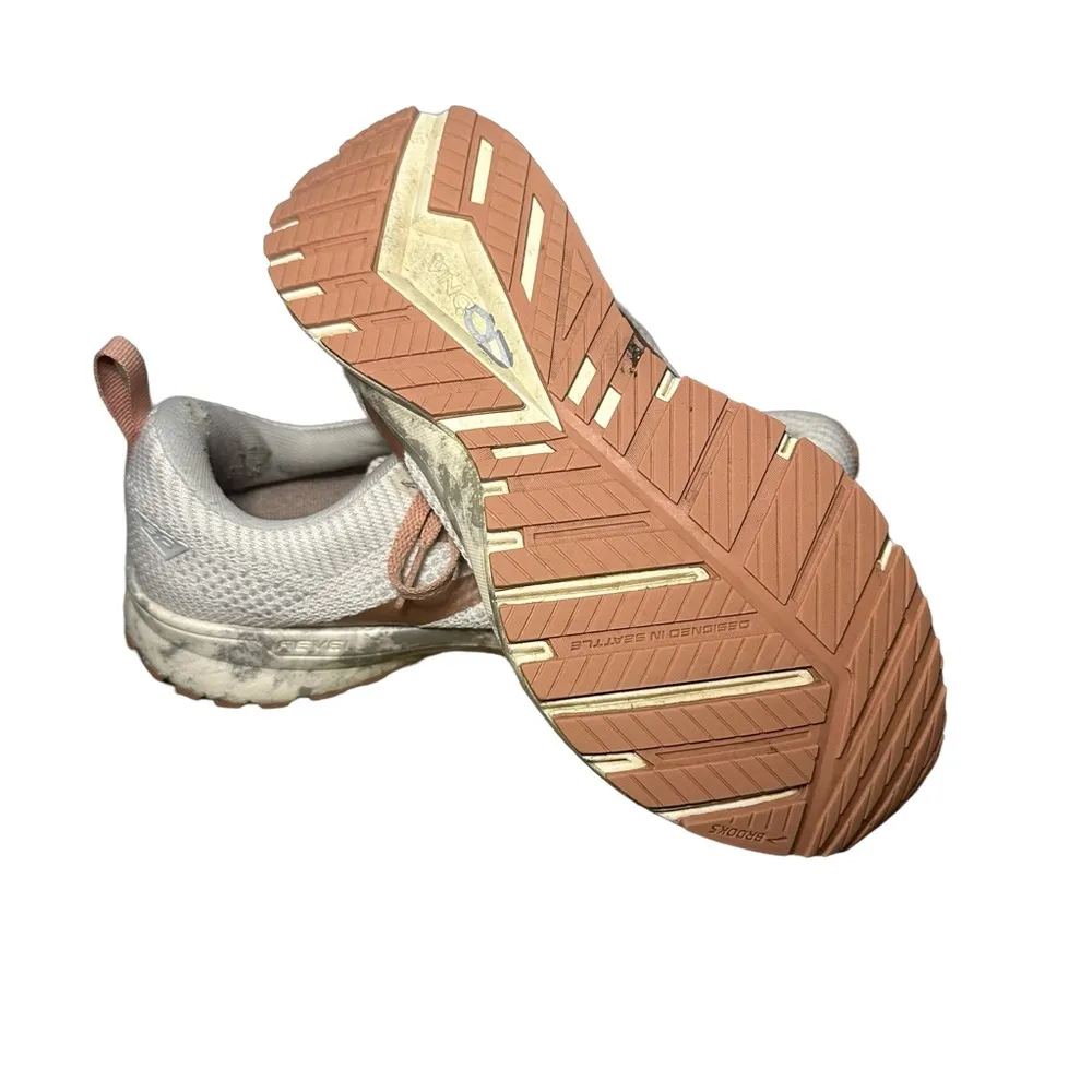 Womens Brooks Revel 5 running shoes size 8 - Image 11