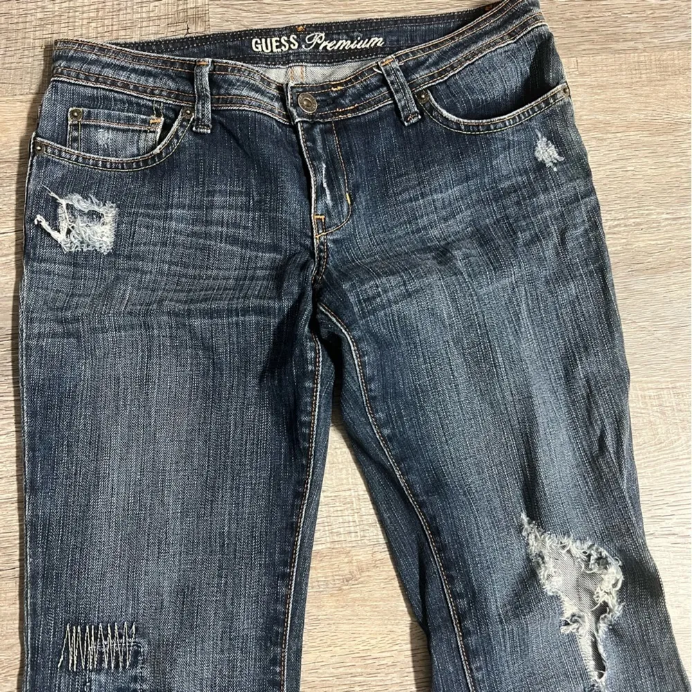 Guess  Jeans - Image 2