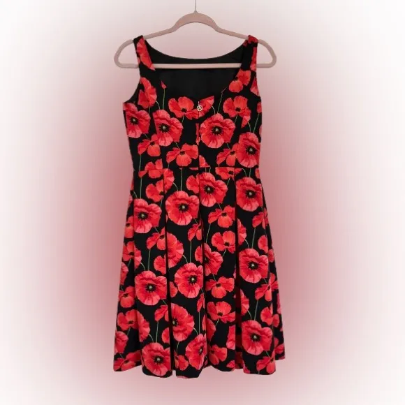 Tommy Hilfiger Dress in Black with Red and Pink Poppies Size 4 NWOT - Image 2