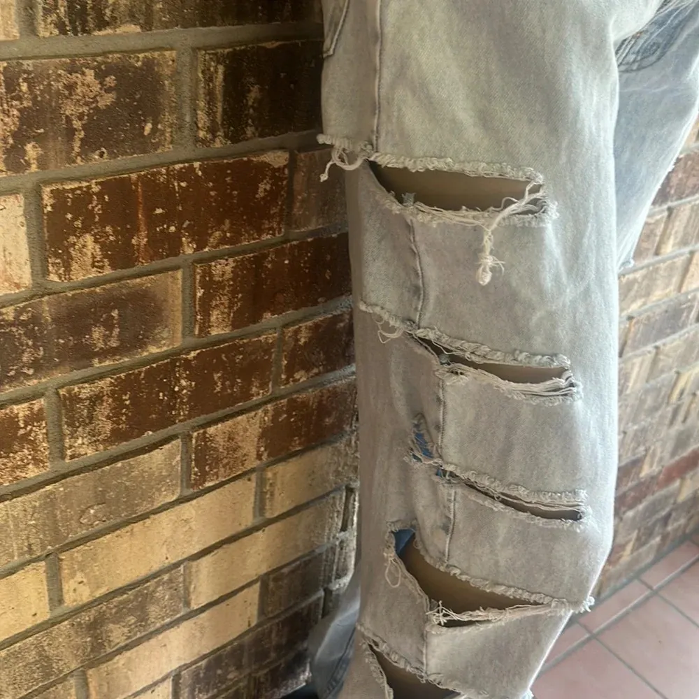 Factory Distressed Ripped Light Blue Wide Leg Denim Size 3 NWT - Image 10