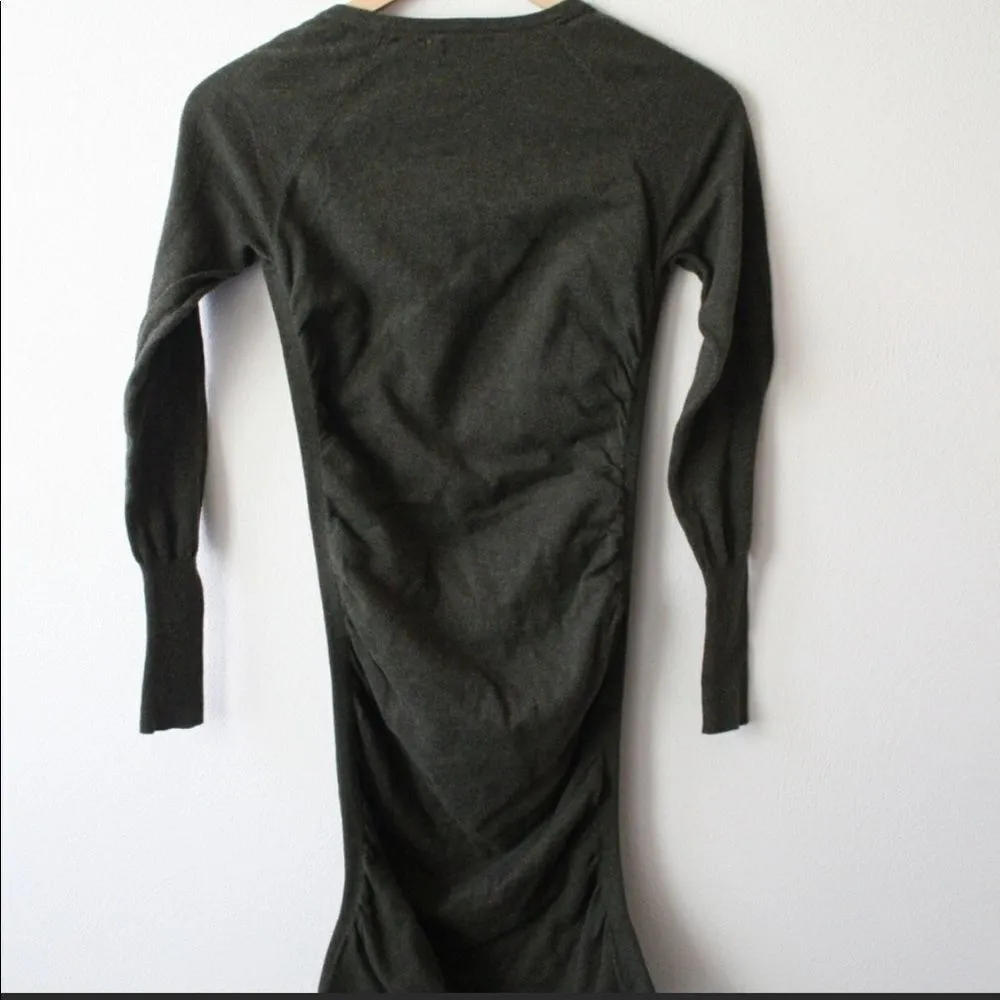 ✨HP✨Moda International Ruched Sweater Dress✨ Green Size M - Image 3