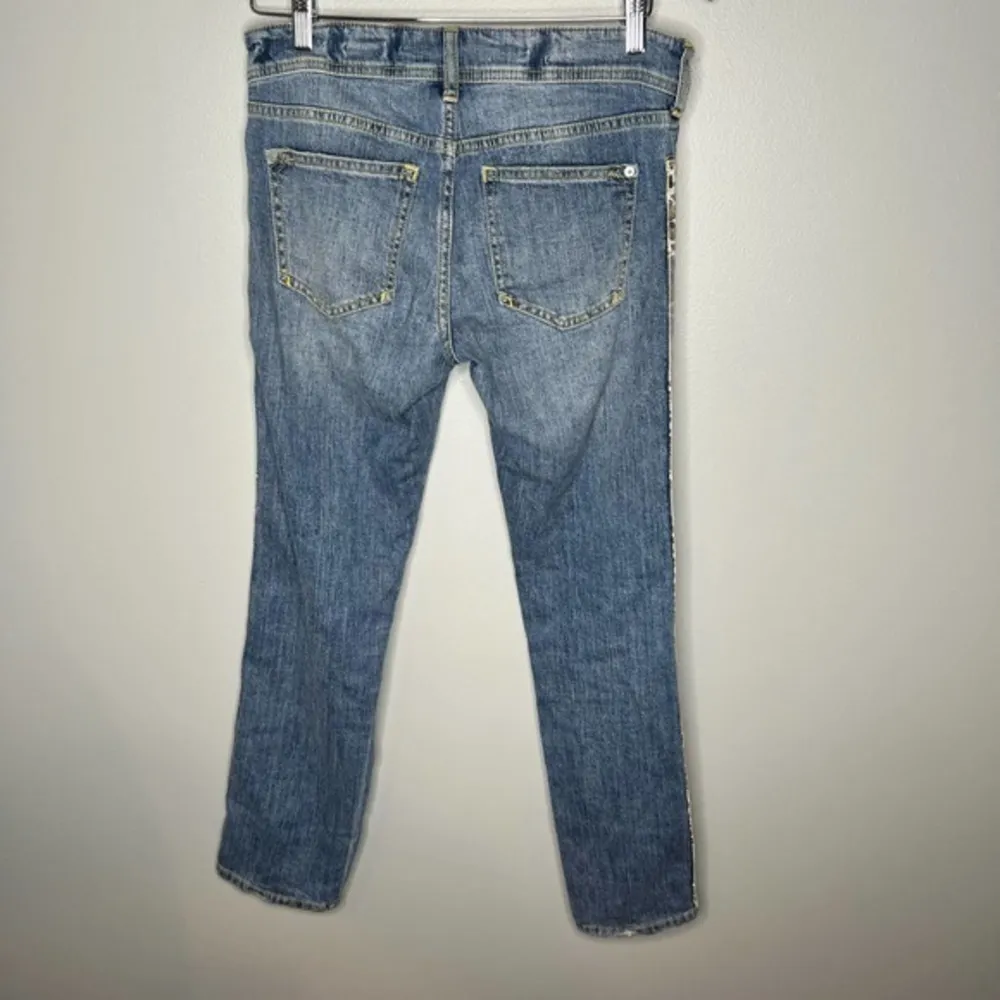 Anthro Pilcro & the letterpress slim boyfriend distressed leopard stripe size 25 - Image 6