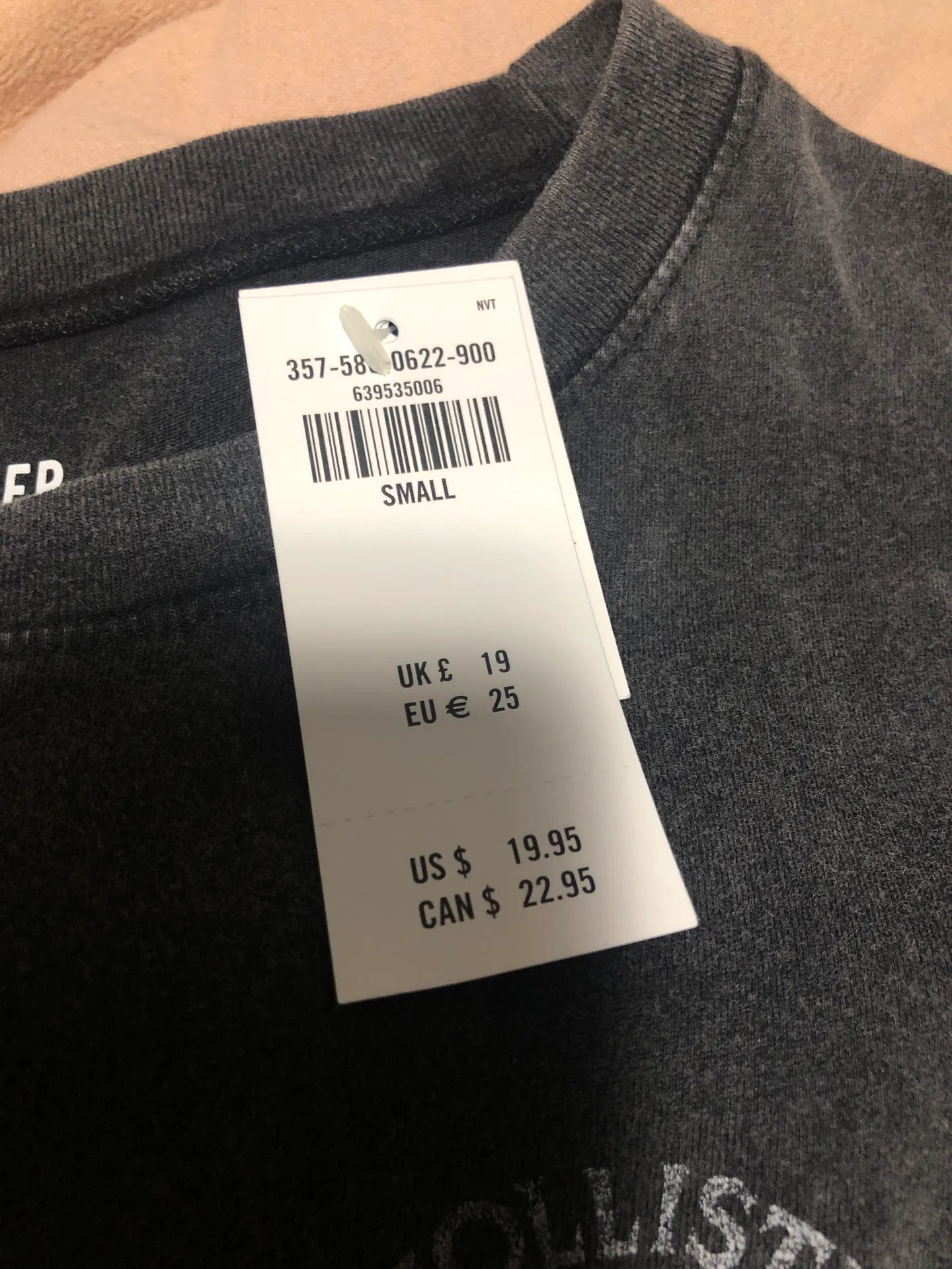 Hollister Tshirt - Image 3