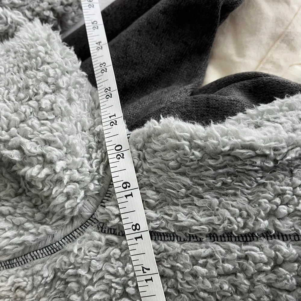 The Southern Shirt Co. Sherpa Fuzzy Fleece Gray 1/2 Zip Pullover Sweater Size S - Image 2