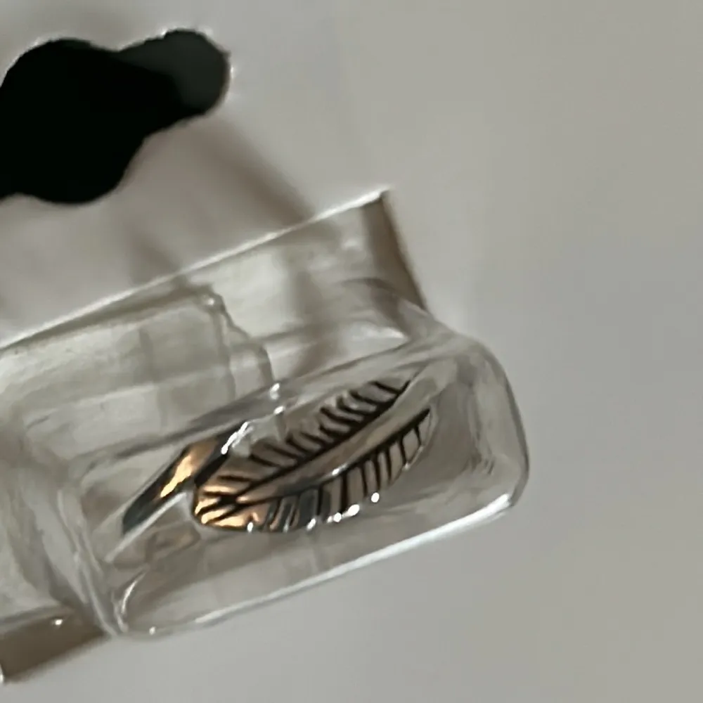 New Sterling Antiqued Silver Boho Feather Summer Style Adjustable Toe Ring - Image 2