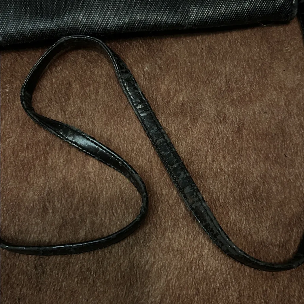 Vintage Fendi black envelope bag clutch crossbody purse - Image 8