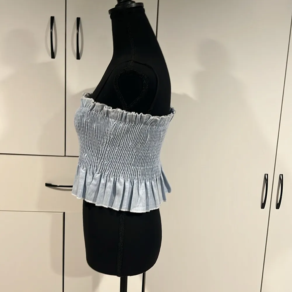 English Factory crop‎ top . Size M - Image 3