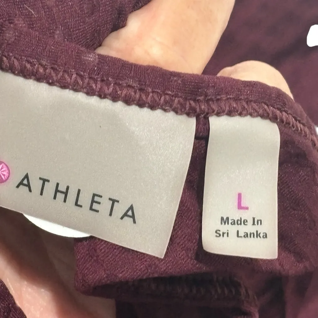 Athleta Burgundy Racerback Tank Top size large - Image 3