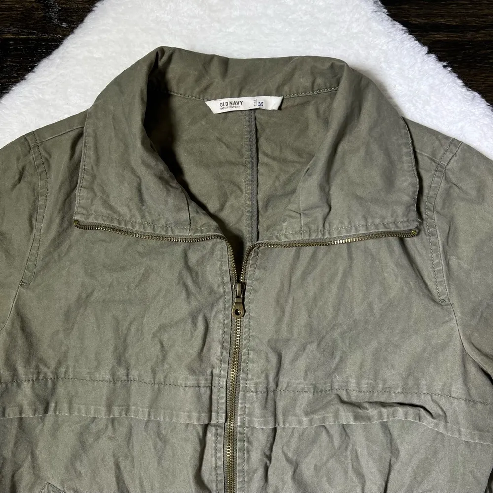 Old Navy Green Lightweight Jacket - Image 2