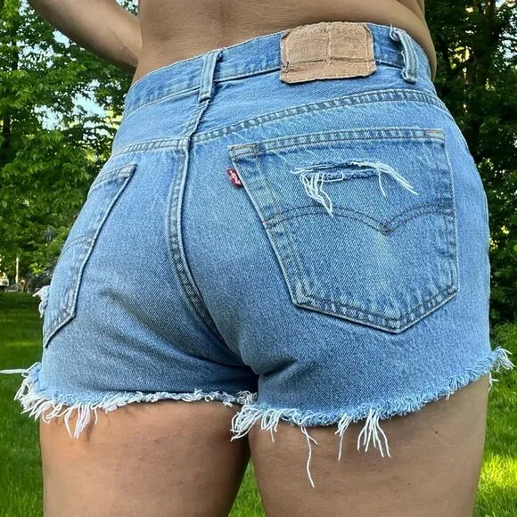 Vintage 80s Levi’s 501 button fly festival cut off frayed distress jeans shorts - Image 2