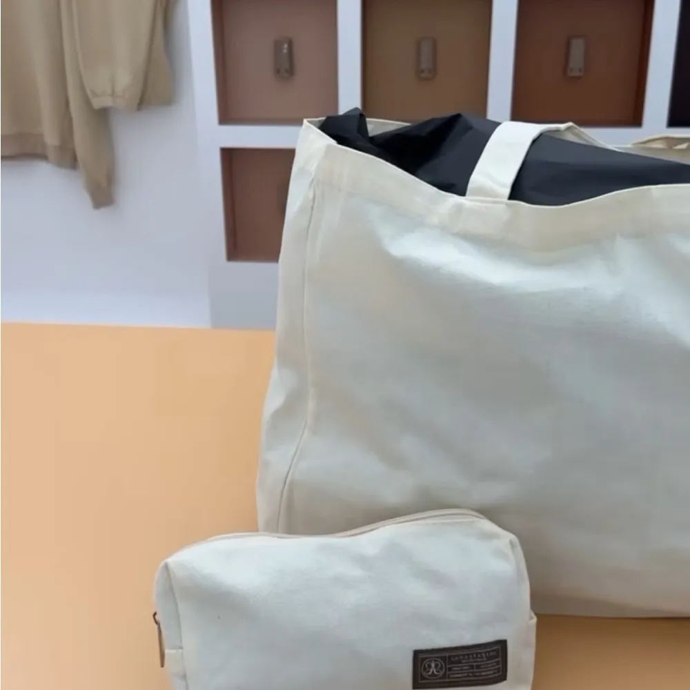 Anatasia Beverly Hills Cosmetic Pouch Jewerly Pouch Makeup Bag - Image 3