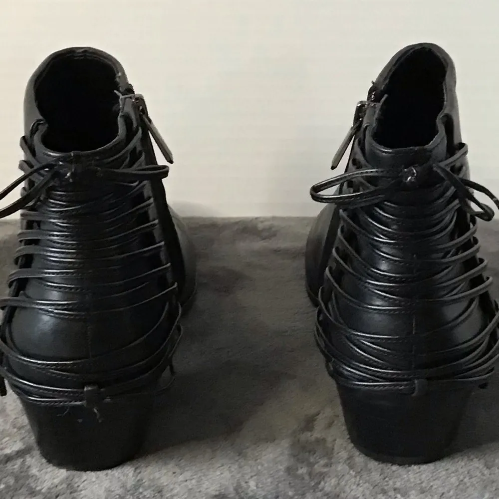 Sam Edelman Princeton $170 Black Leather Laced Ankle‎ Boots Booties 7 - Image 3