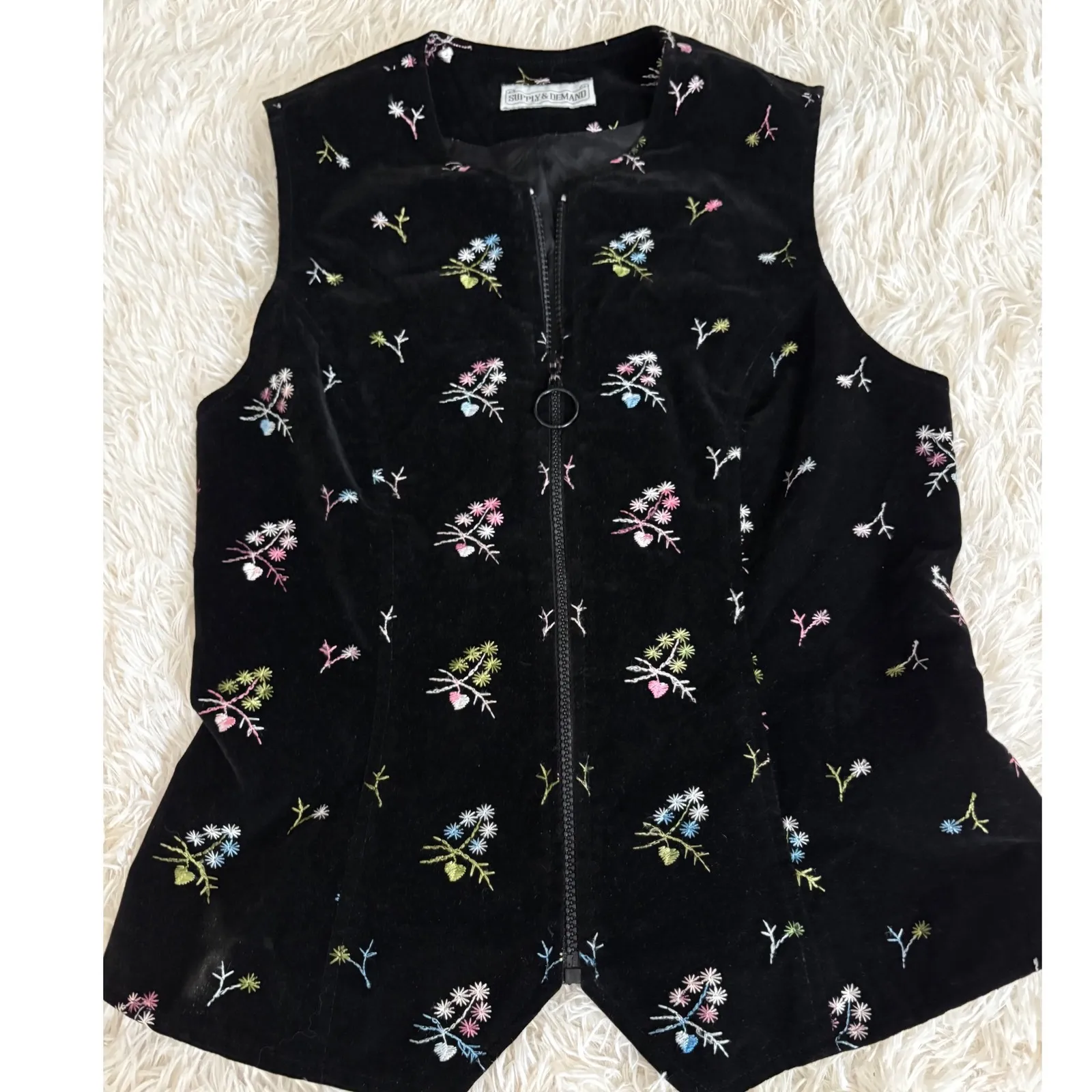 Vintage Floral‎ Embroidered Velvet Vest Sleeveless Top Black Retro Y2K Size M - Image 2