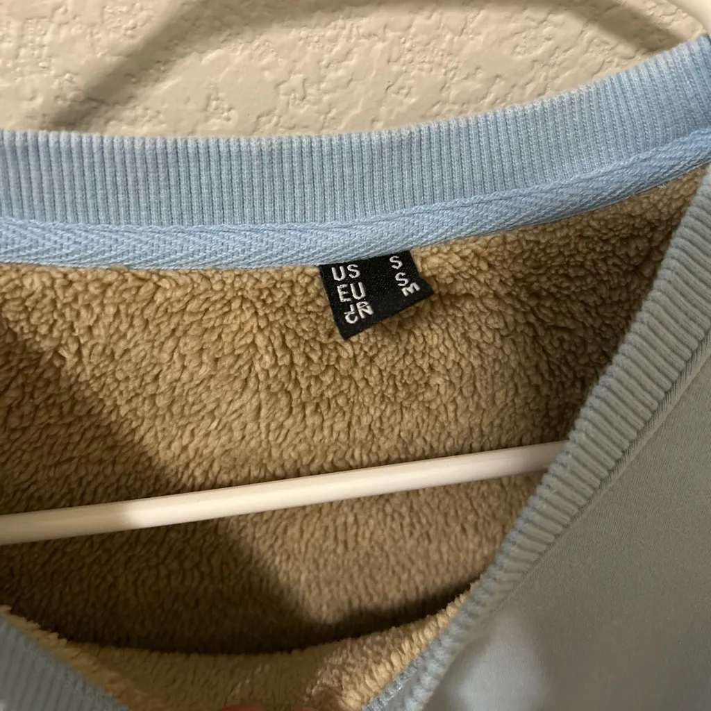 Sky Blue Women's Sherpa Lined Crewneck Sweatshirt Size Small - Image 2