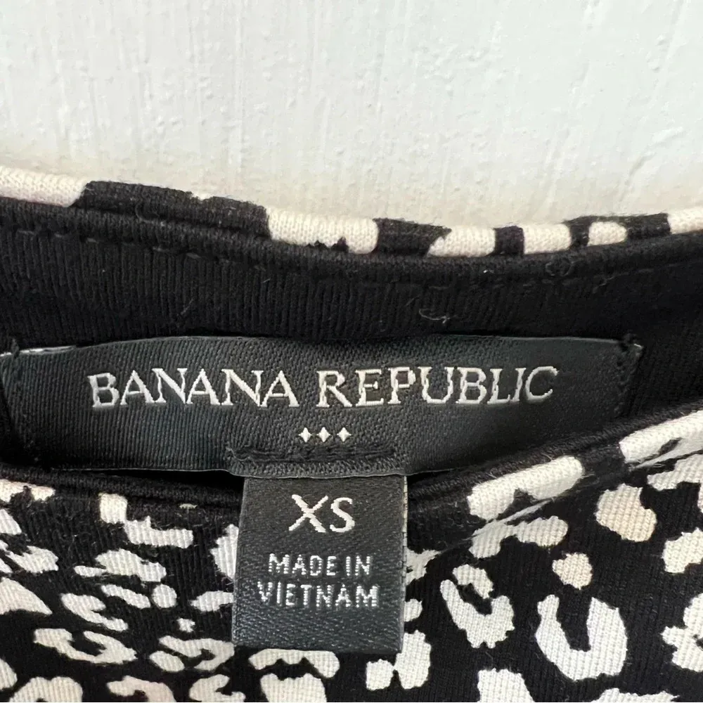Banana Republic black and white bodysuit - Image 3