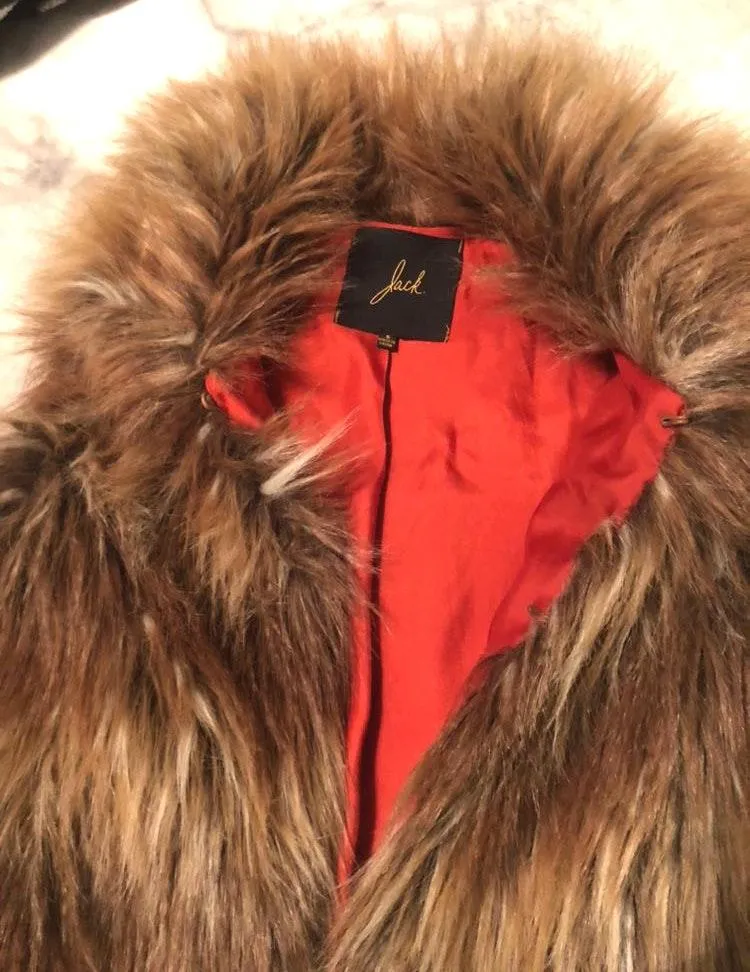 Jack Furry Vest  - Image 3