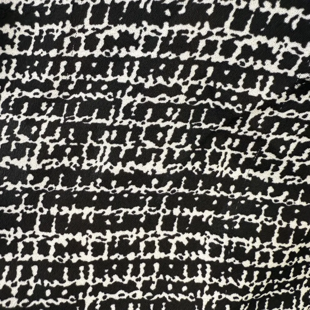 A pea in the pod  Black and White Blouse - Image 4