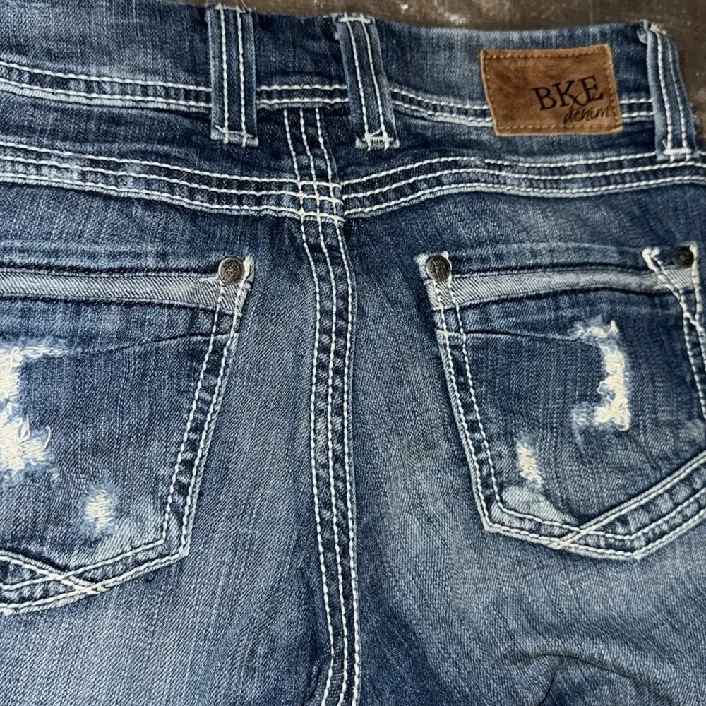 BKE  demon Stella bot cut 27X32 - Image 2