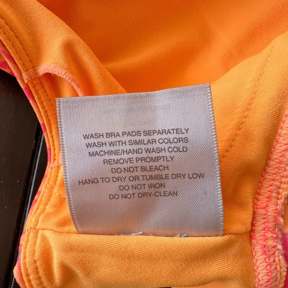 Mondetta Sports Bra Sz. Medium - Image 6