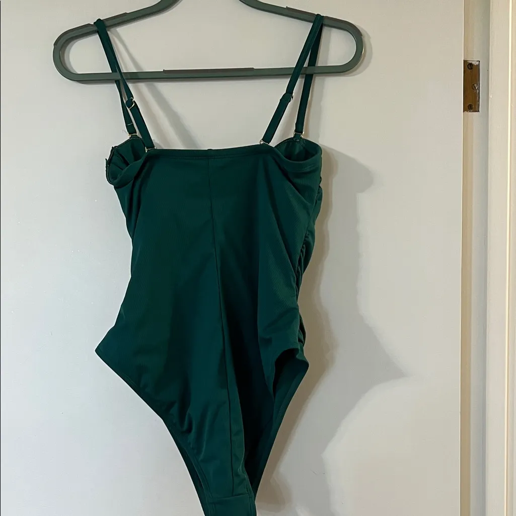 Shade & Shore  Emerald One Piece Swimsuit - Image 5
