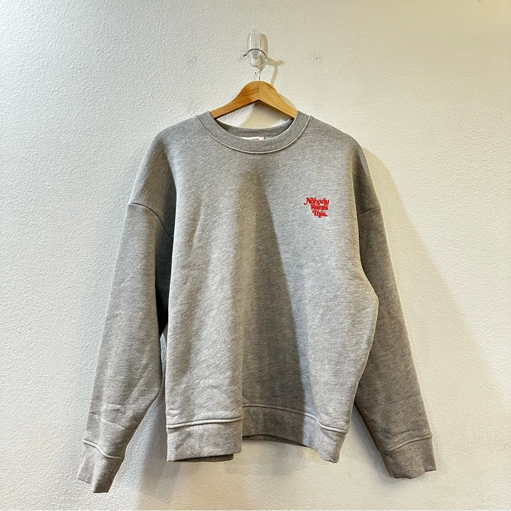 Favorite Daughter x 'Nobody Wants This' Crewneck Sweatshirt in Gray Size Small - Image 5