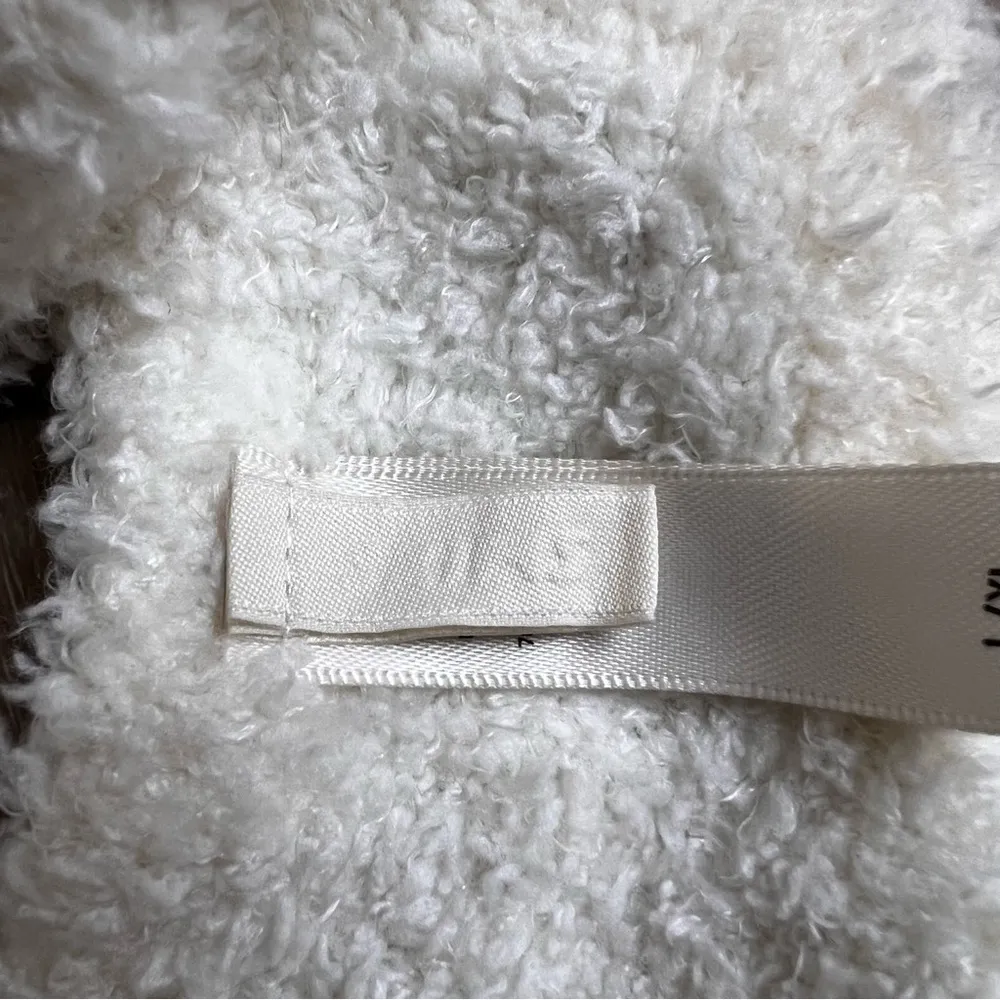 SKIMS  Fuzzy Halter. Size L/XL. New Without Tags. Ivory - Image 4