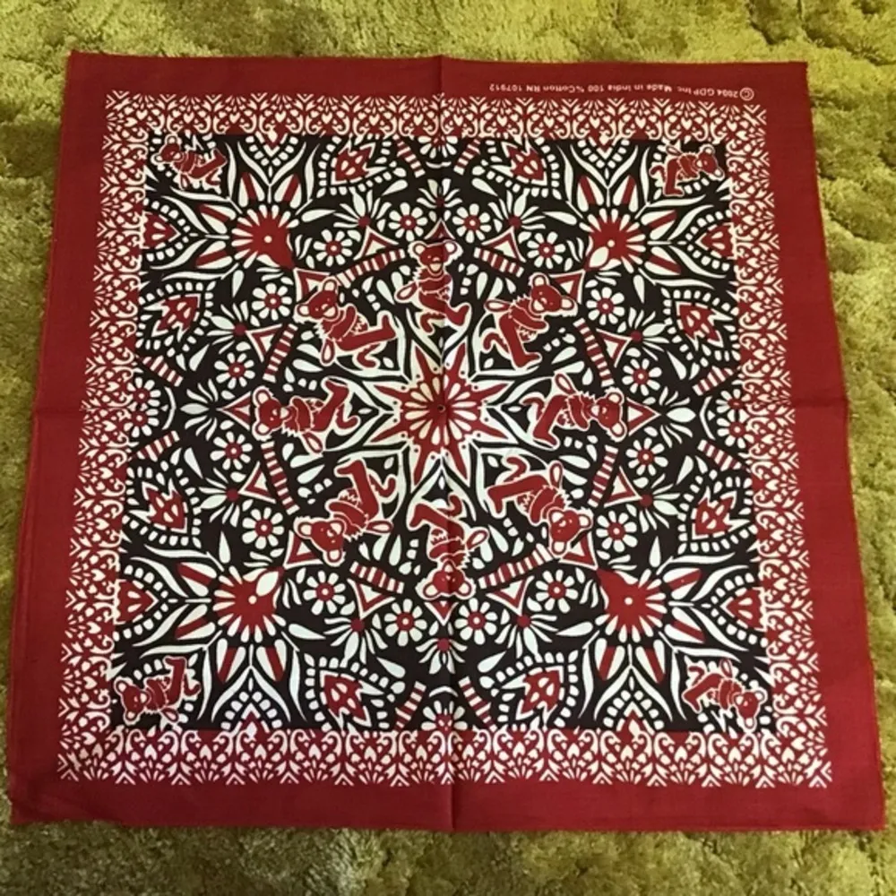 Red floral dancing bears NWT bandana - Image 3