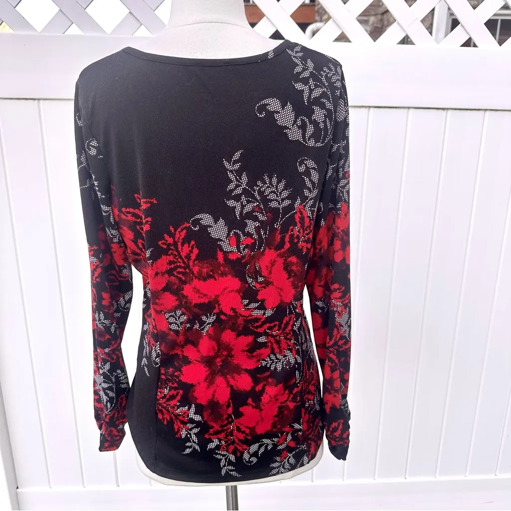 VENUS Red and Black Buttoned Long Sleeve Top - Image 9