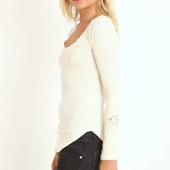 Free People Masquerade Thermal Size XS Cream White Long sleeve Lace Floral Top - Image 2
