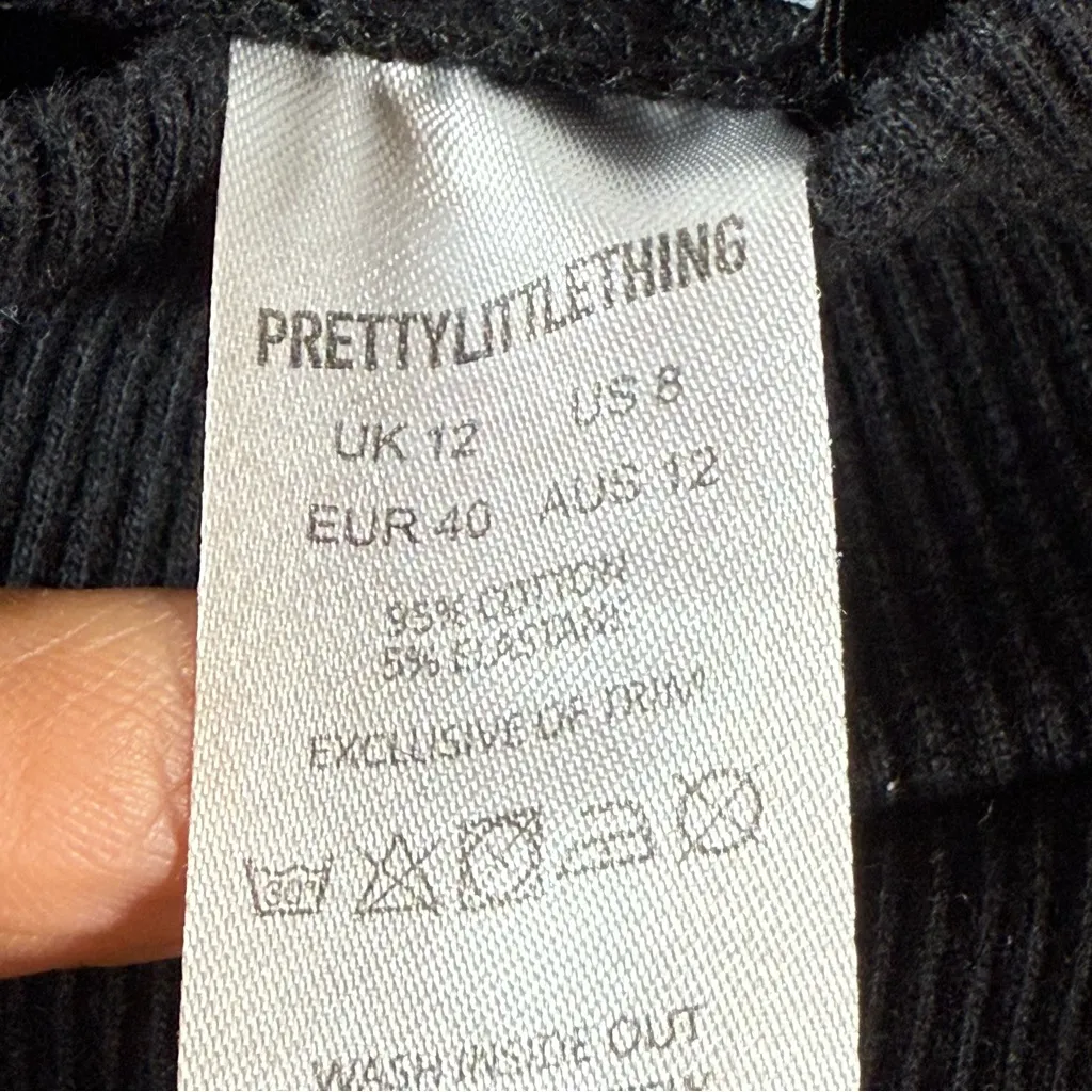 PrettyLittleThing Black Tie- Back Crop Top SZ:8 - Image 3