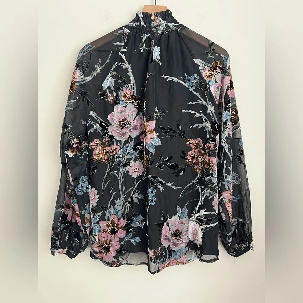 Anthropologie Yumi Kim Lexington top Timeless Burnout Velvet floral long sleeve - Image 4