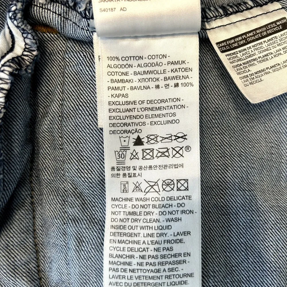 Levi's Original Trucker Silver Sequin Lola Blue Denim Jacket Size Medium - Image 6