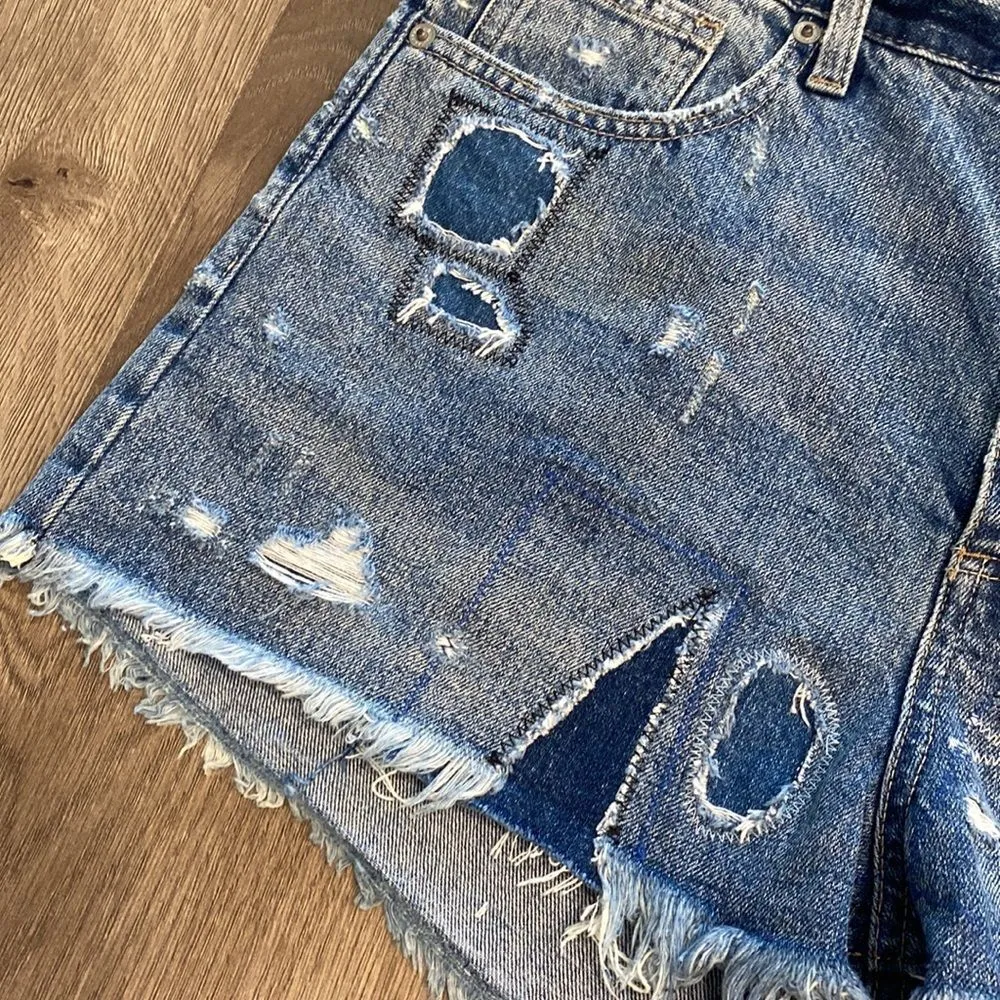 Lucky Brand High Rise Distressed Graphic Button Fly Cut Off Blue Jean Shorts Siz - Image 12