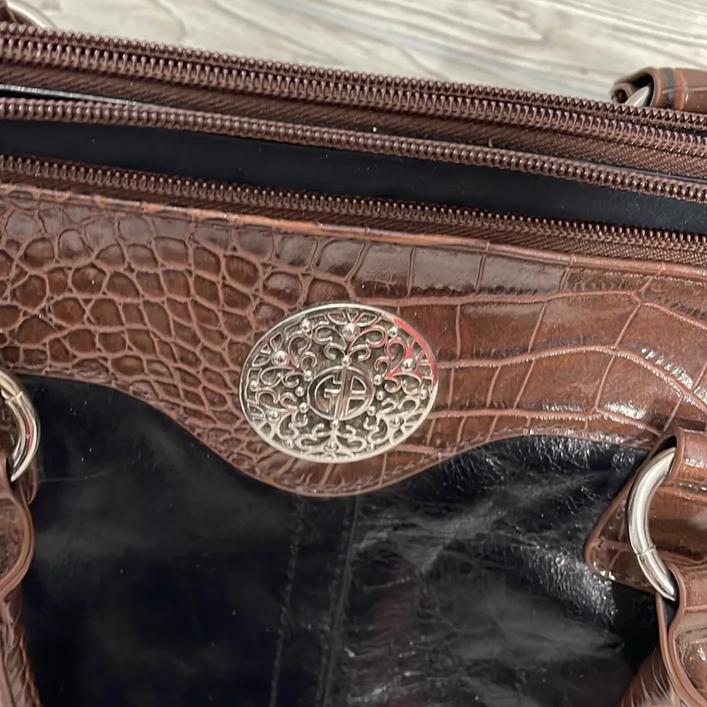 Giani Bernini Black and Brown Satchel with Textured Trim - Image 3