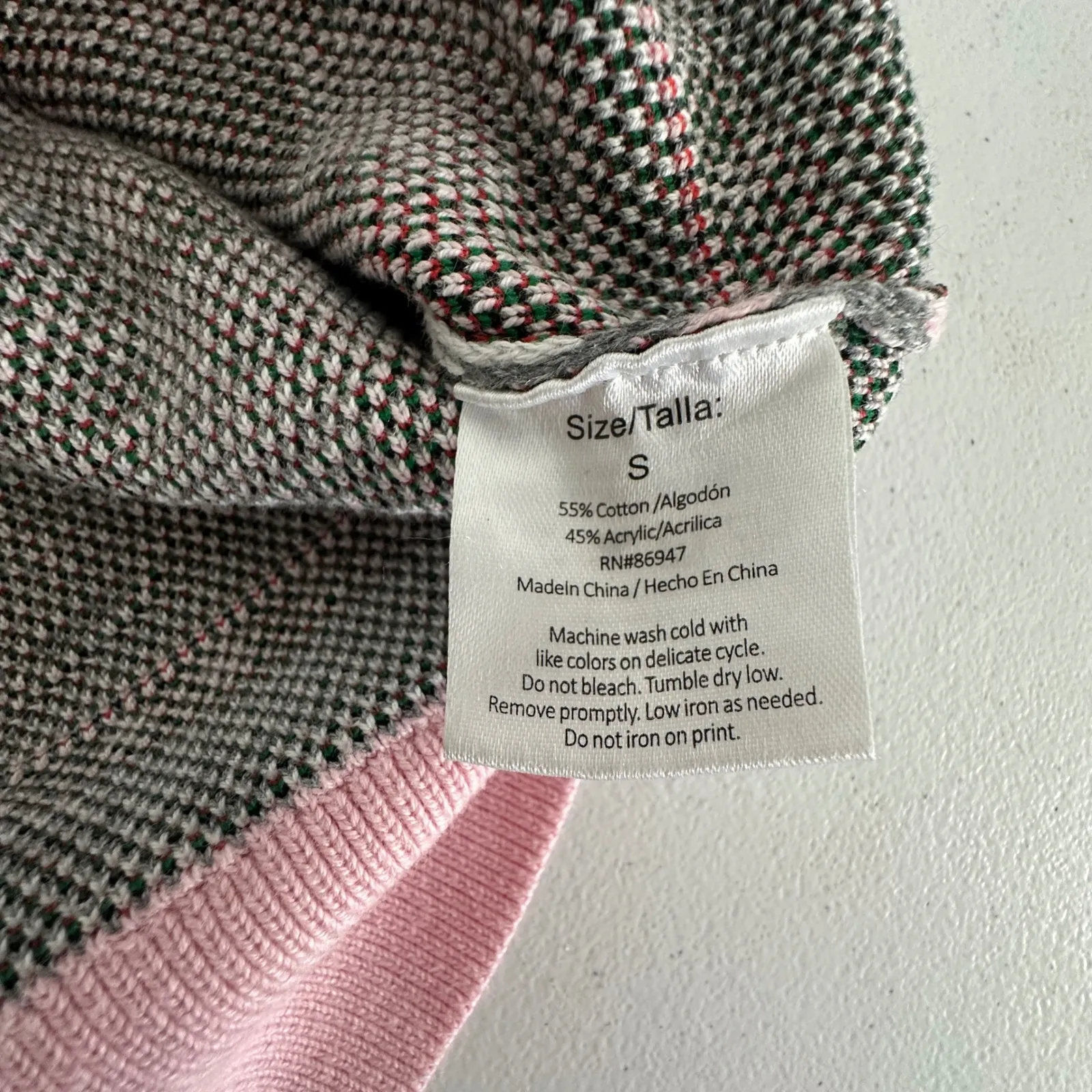 Hello Kitty Aeropostale Pink Snowman Fair Isle Knit Cropped Sweater Junior Small - Image 6