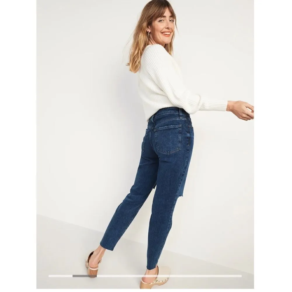 Old Navy Women’s O.G Straight High Waisted Ripped Dark Wash Cut Off Jeans Size 2 - Image 4
