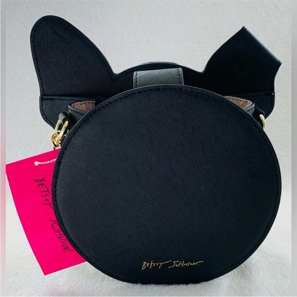 XO PUP
Kitsch Puppy Dog with Sunglasses - Image 4