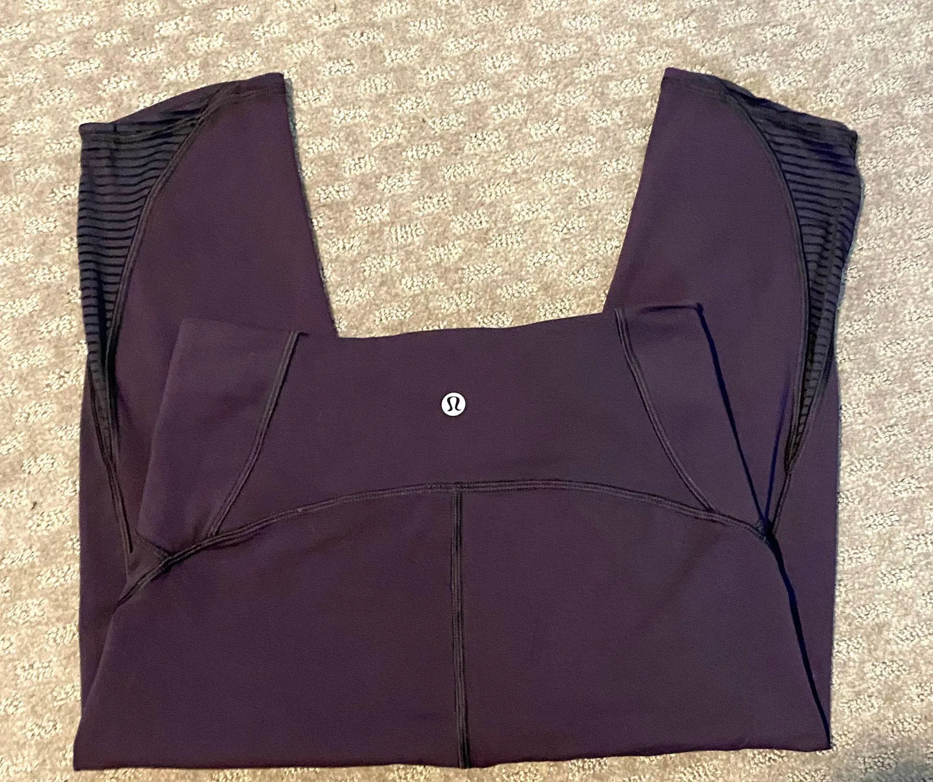 Like new dark burgundy  cropped leggings (17”)  Size 6 - Image 5